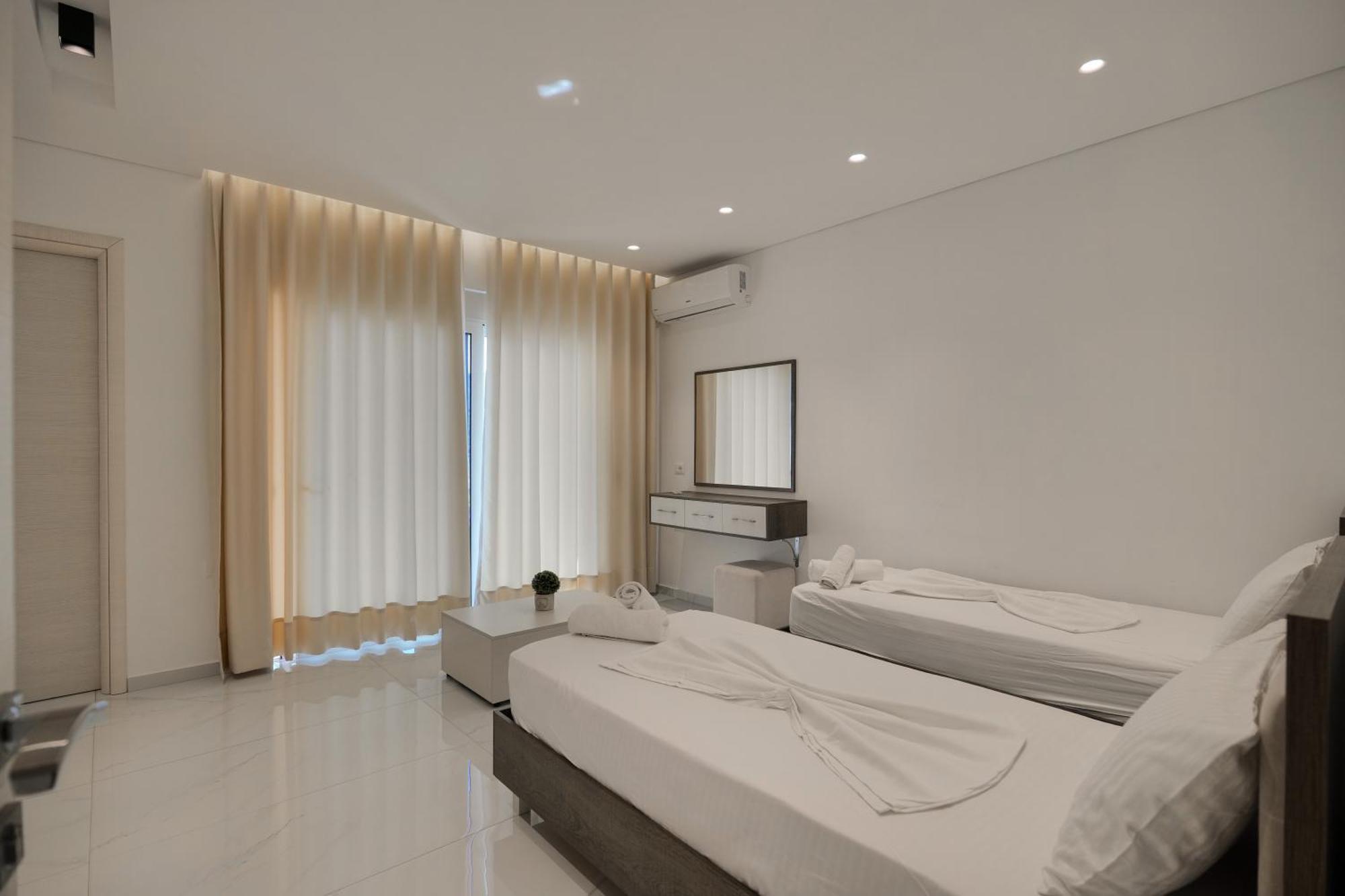 Fabeno Villa ซารานเดอ ภายนอก รูปภาพ