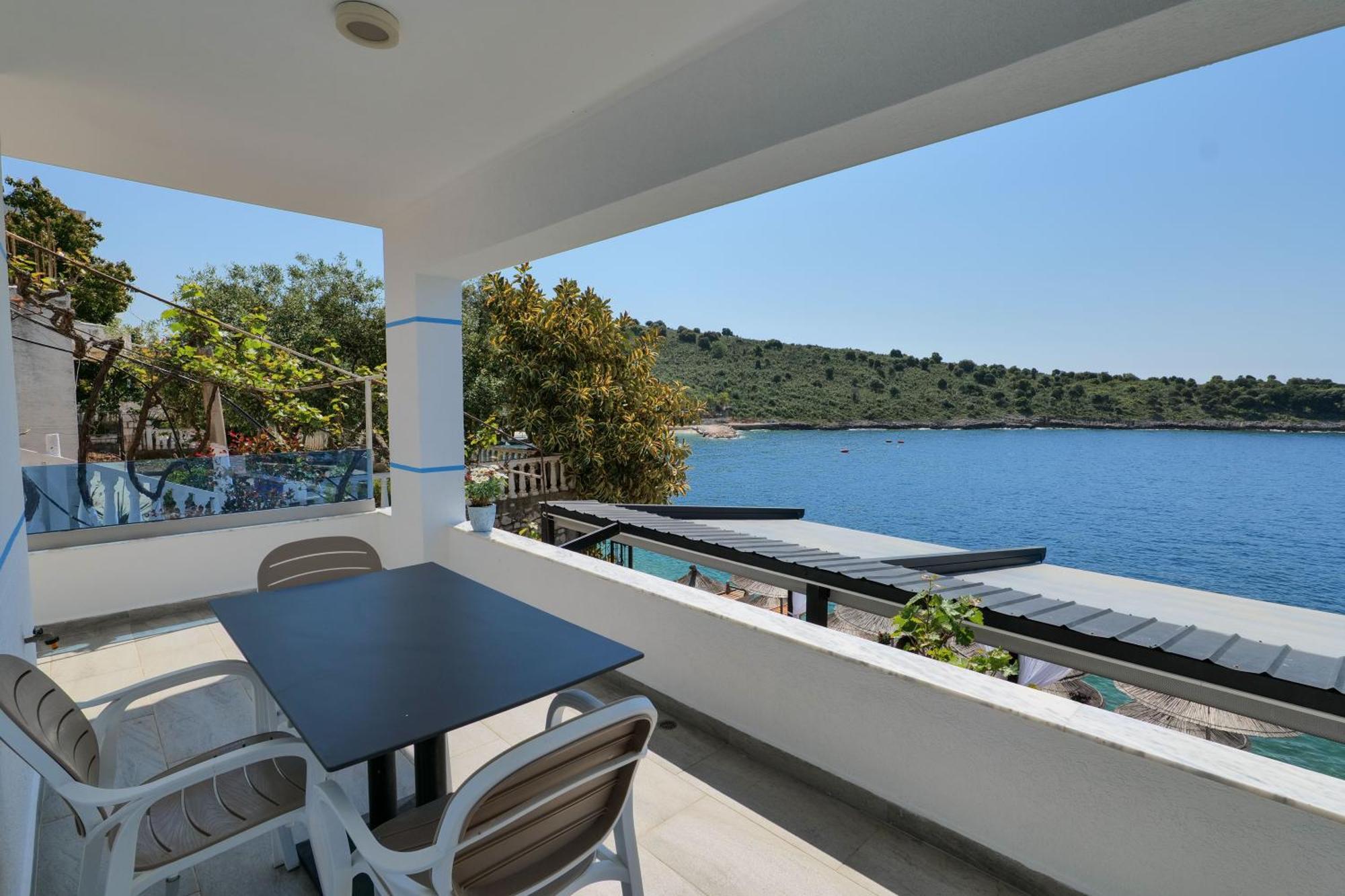 Fabeno Villa ซารานเดอ ภายนอก รูปภาพ